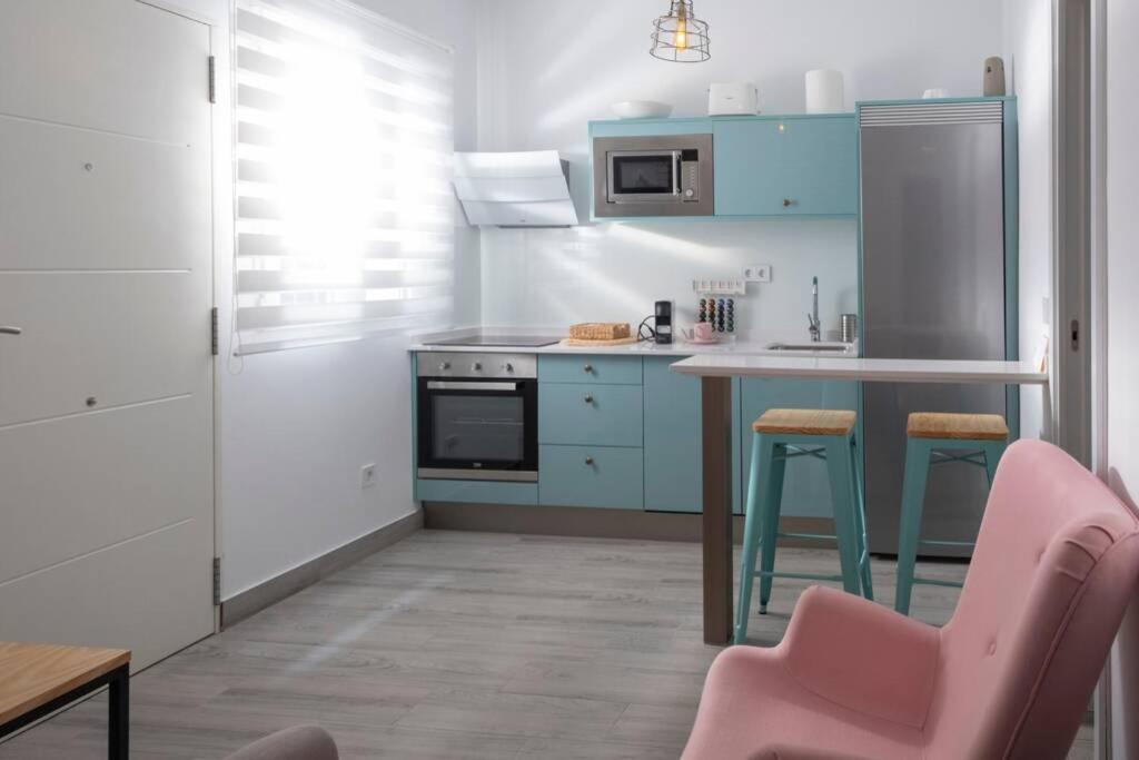Magnifico Apartamento En Los Remedios Севилья Экстерьер фото